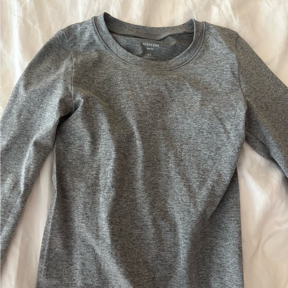NWOT Aritzia Seamless Longsleeve